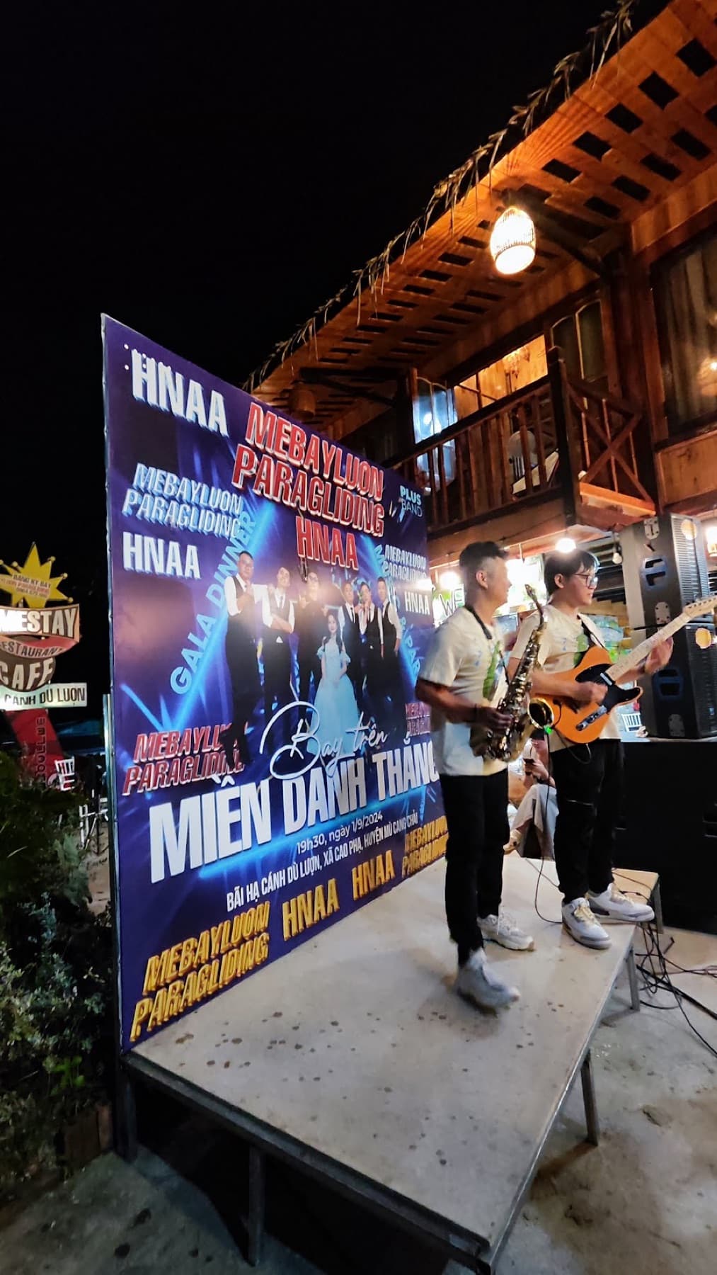 Khoảnh khắc mùa vàng 12