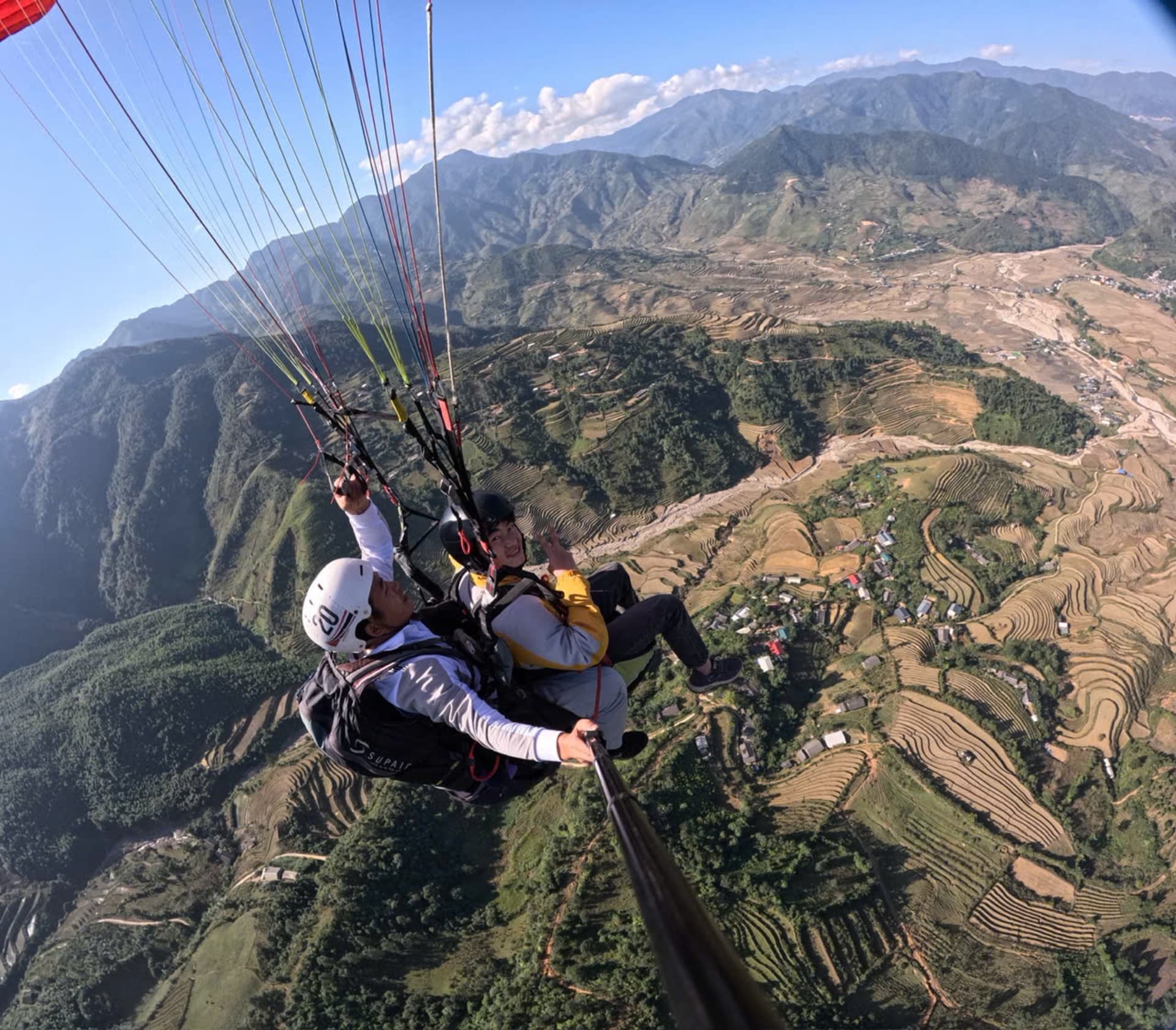 Phi công A Hưng