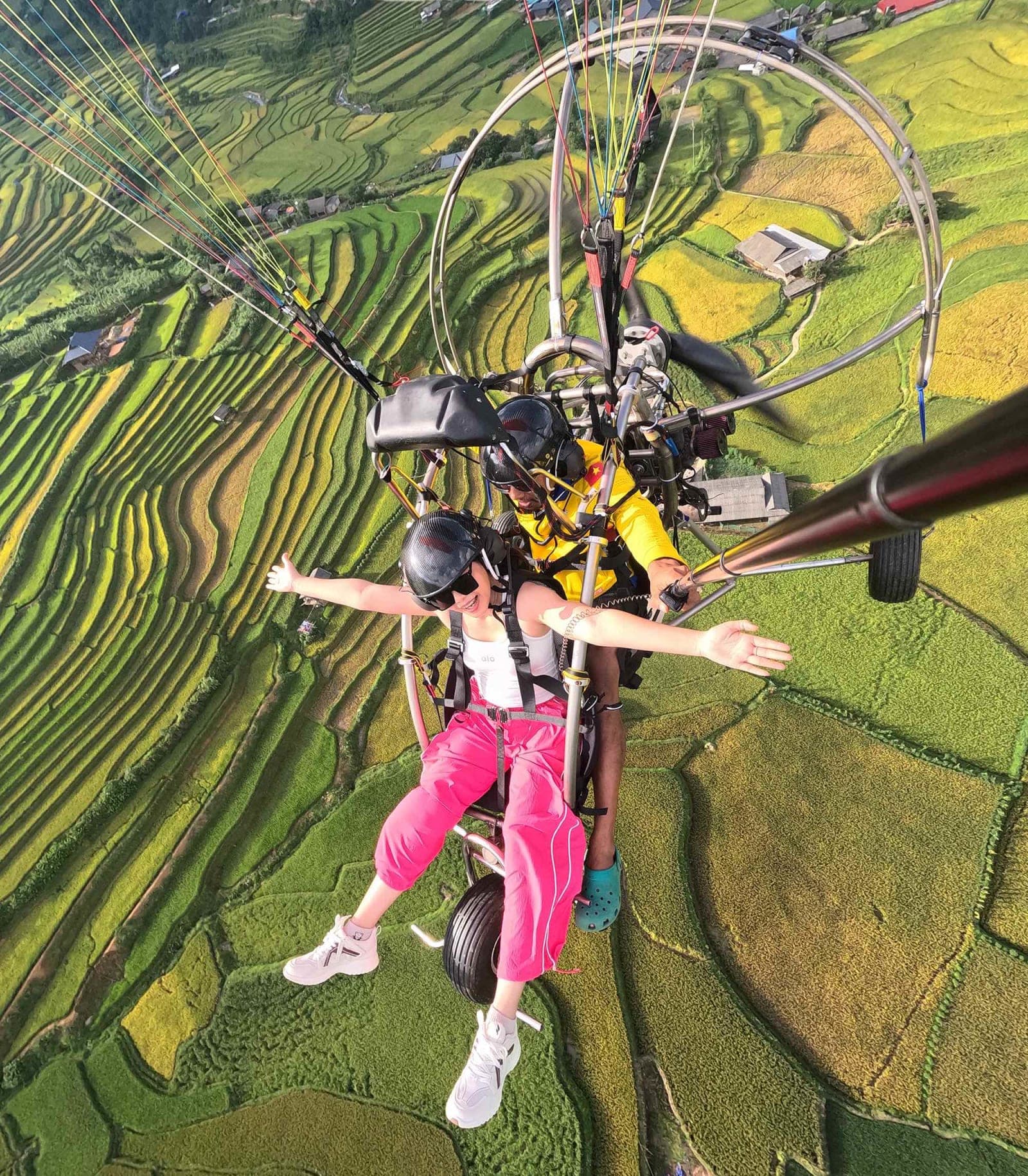 Dù lượn và dù lượn động cơ khác nhau thế nào?