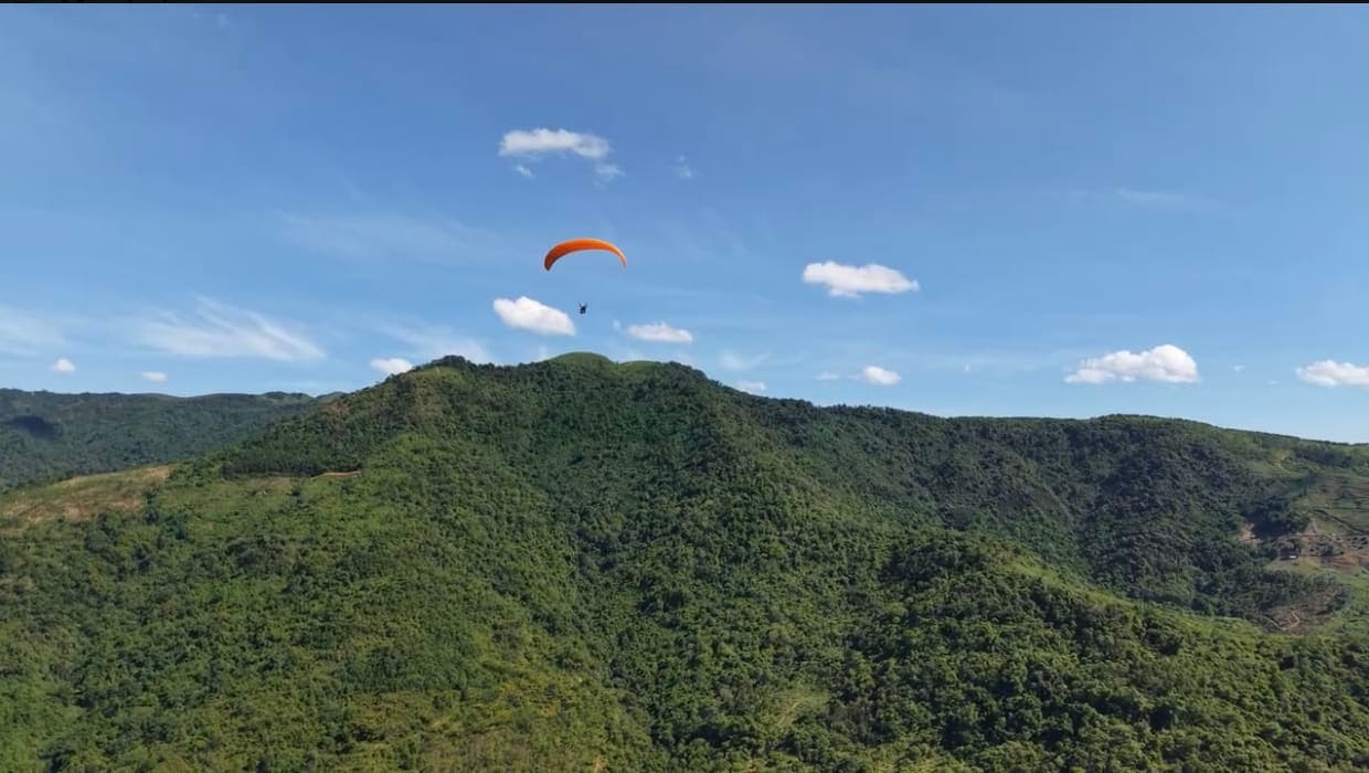 Bay dù lượn đỉnh Viên Nam: độ cao, gói bay, đường đi và cắm trại