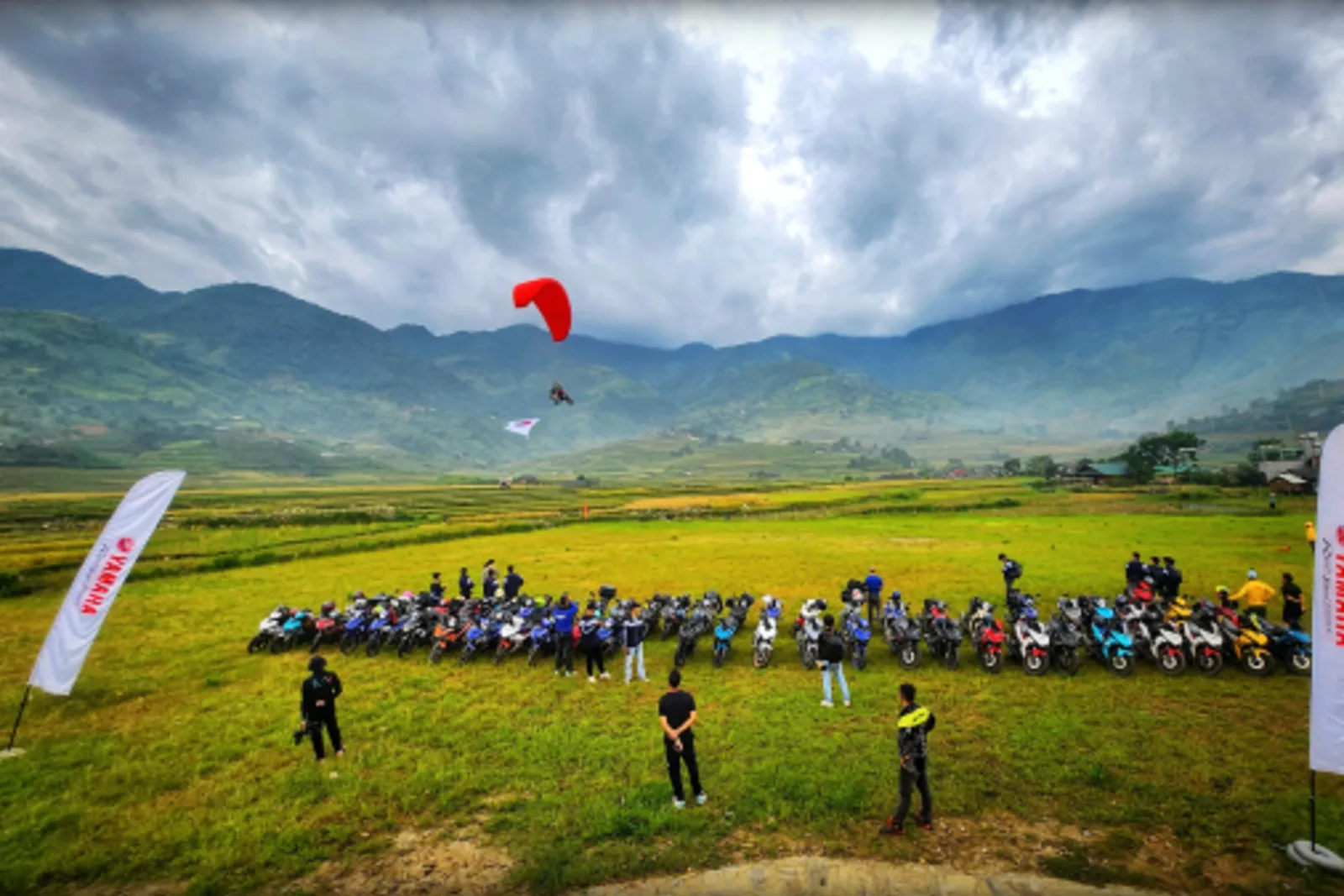 Quảng cáo bằng dù lượn: marketing trên không