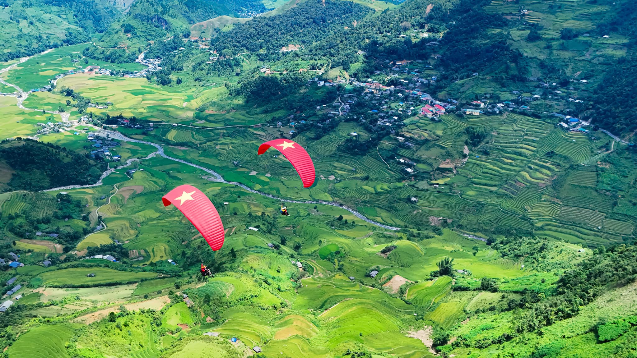 Top 3 địa điểm bay dù lượn đẹp nhất Việt Nam